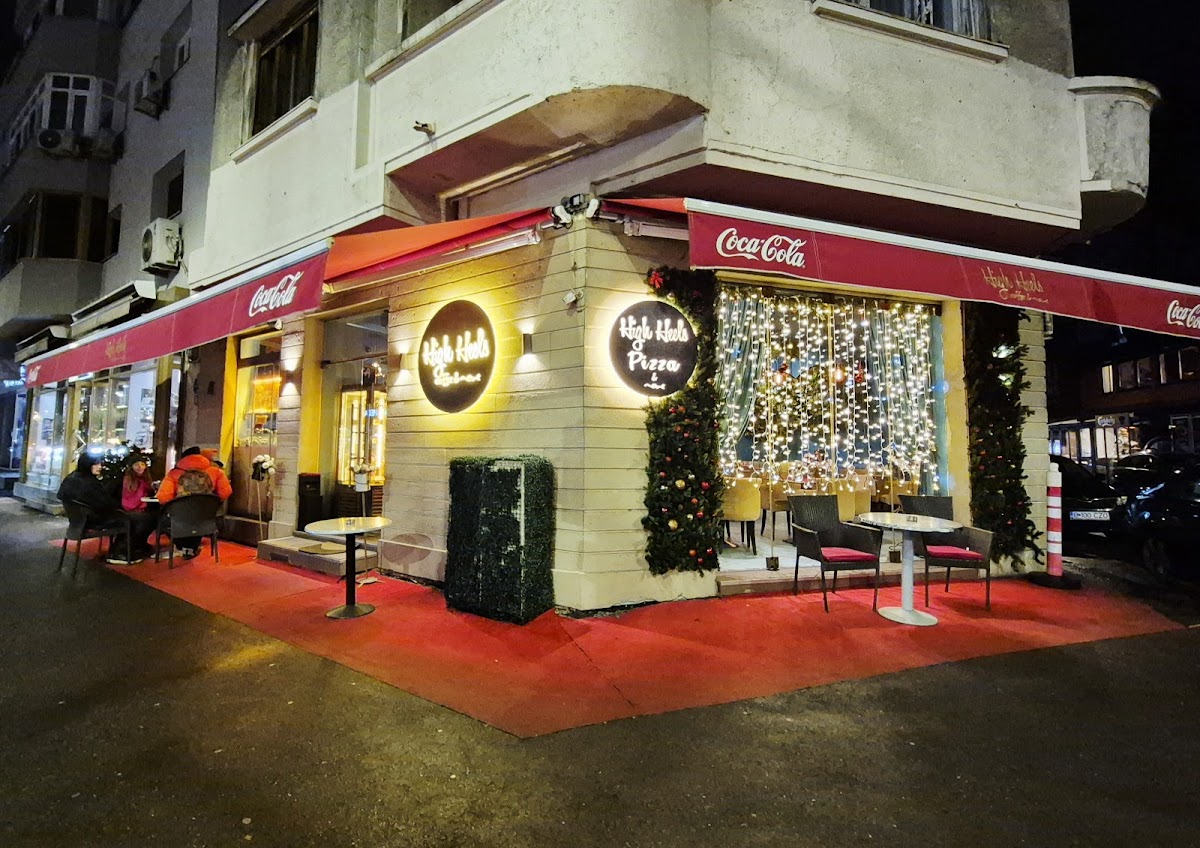 High Heels Cafe & Pizza